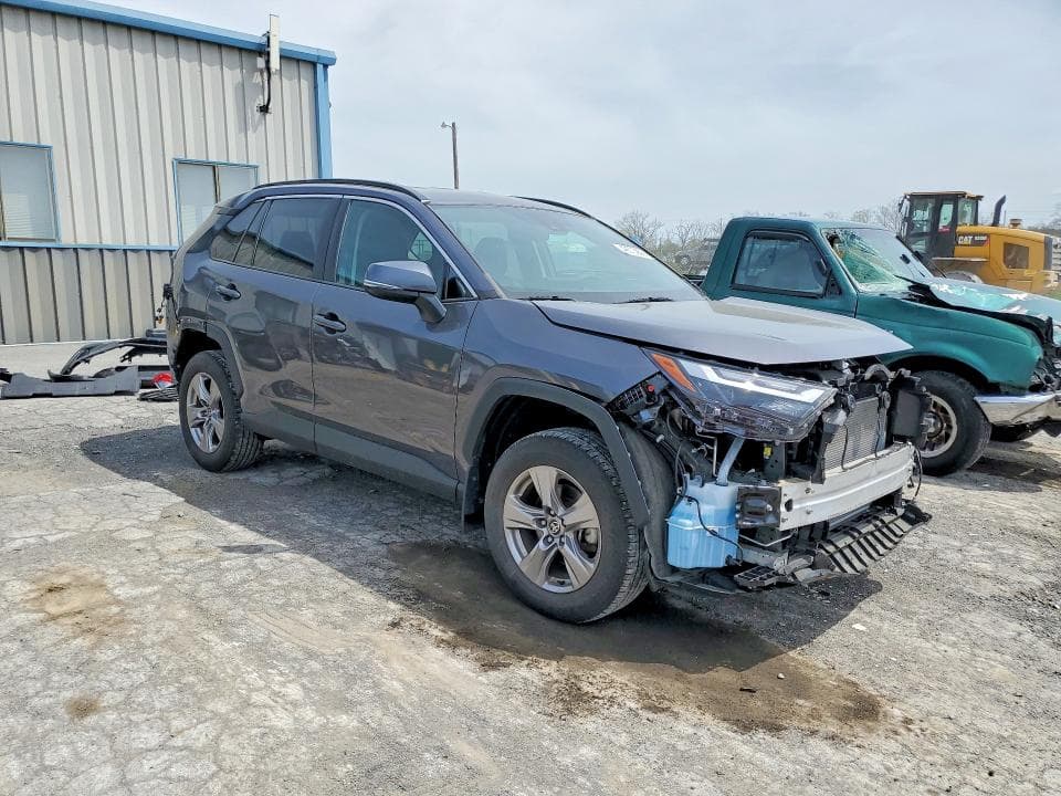 2023 TOYOTA RAV4 XLE 4
