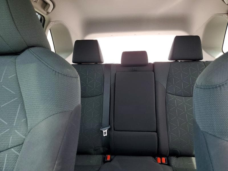 2023 TOYOTA RAV4 XLE 10