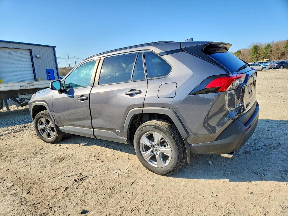 2024 TOYOTA RAV4 HYBRID XLE 2