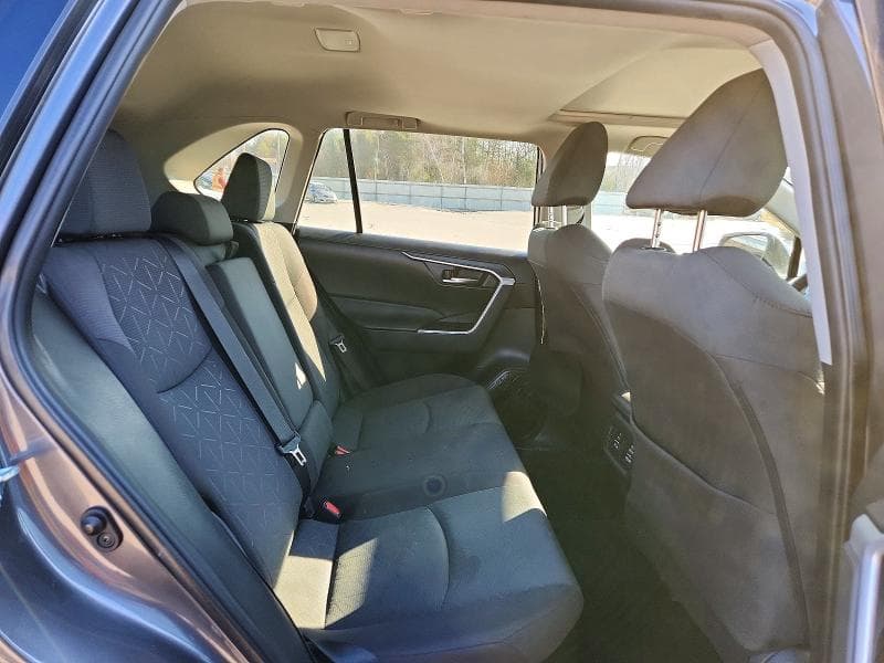 2024 TOYOTA RAV4 HYBRID XLE 11