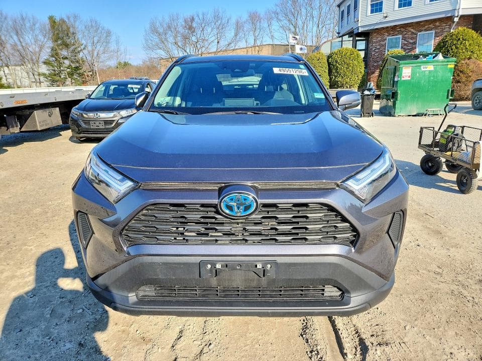 2024 TOYOTA RAV4 HYBRID XLE 5