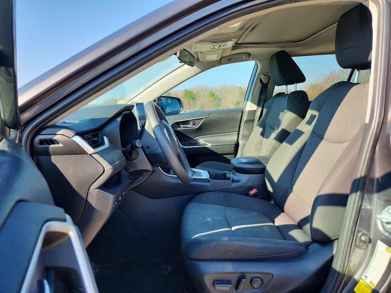 2024 TOYOTA RAV4 HYBRID XLE 7