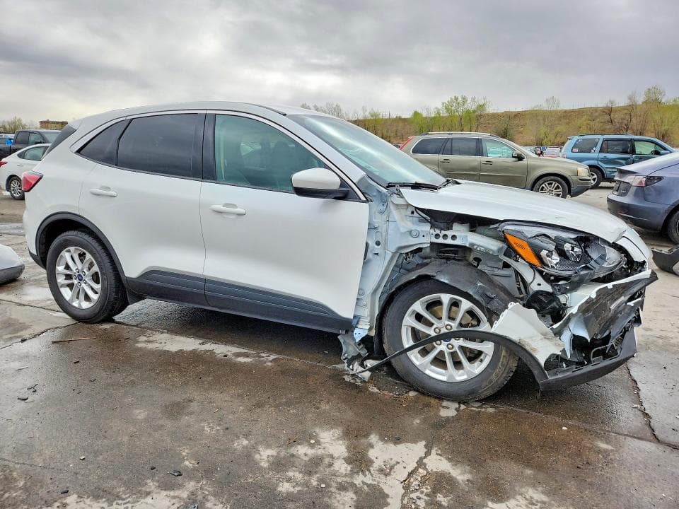 2020 FORD ESCAPE SE SE 4