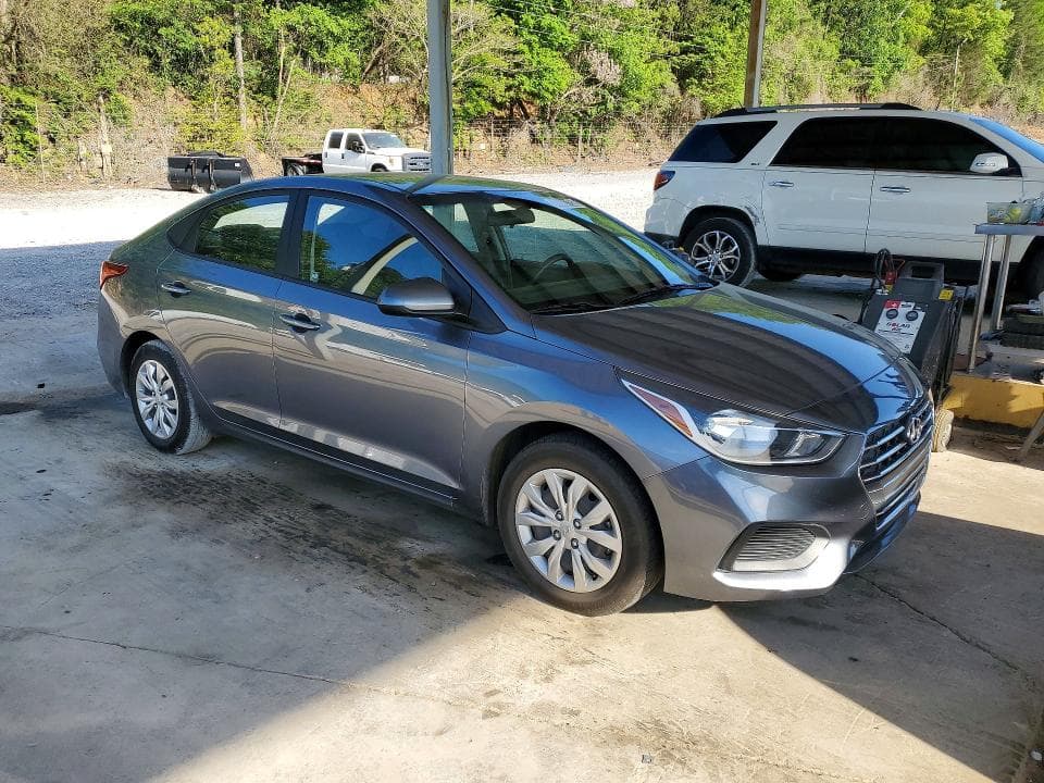 2019 HYUNDAI ACCENT SE 4