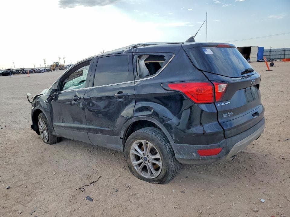 2019 FORD ESCAPE SE 2