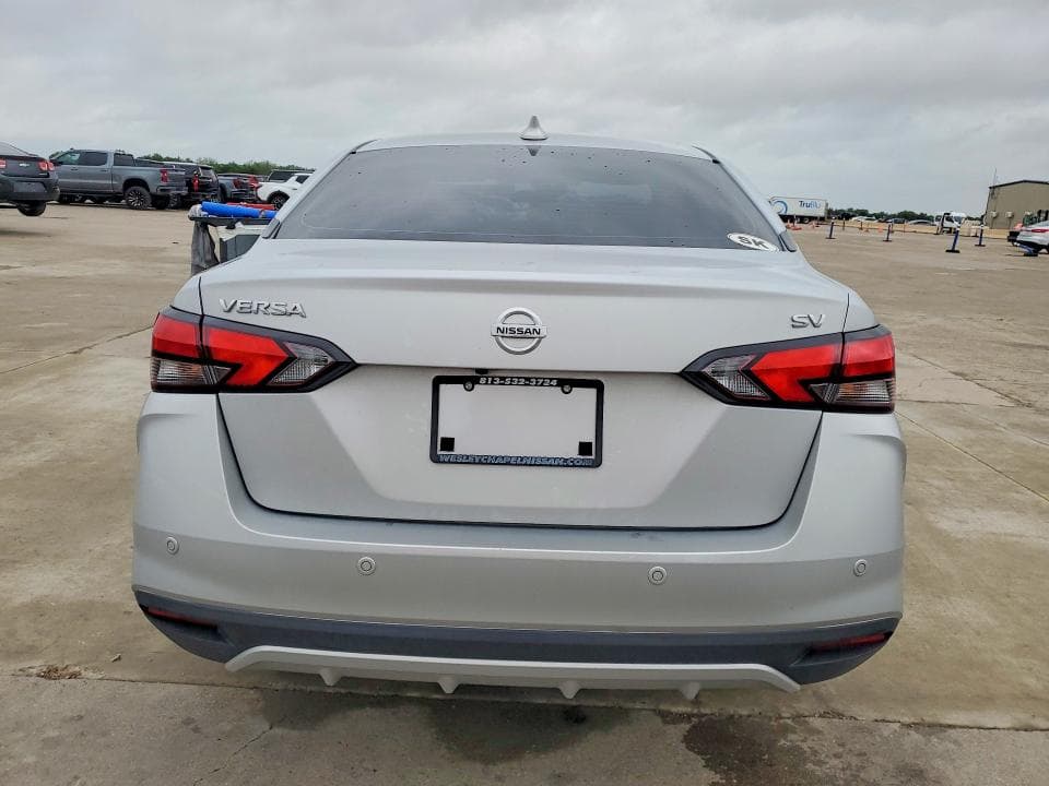 2020 NISSAN VERSA 6