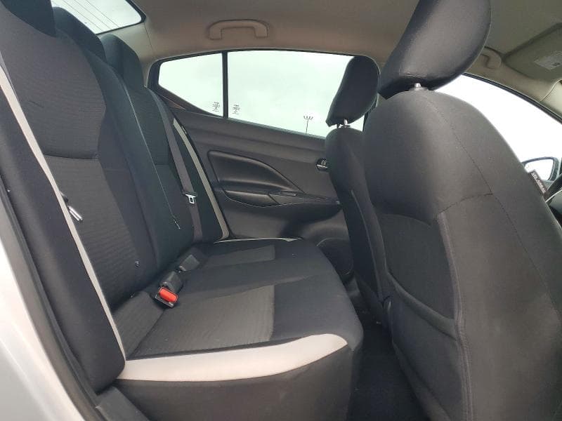 2020 NISSAN VERSA 10