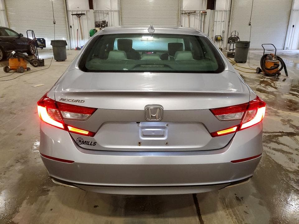 2018 HONDA ACCORD LX 6
