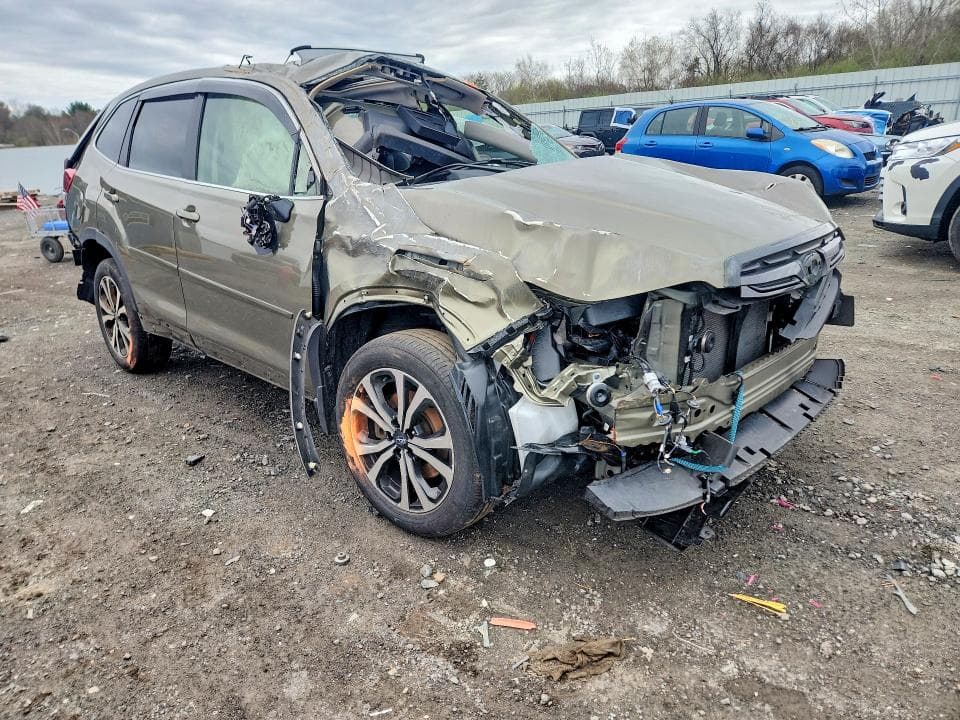 2022 SUBARU FORESTER LIMITED 4