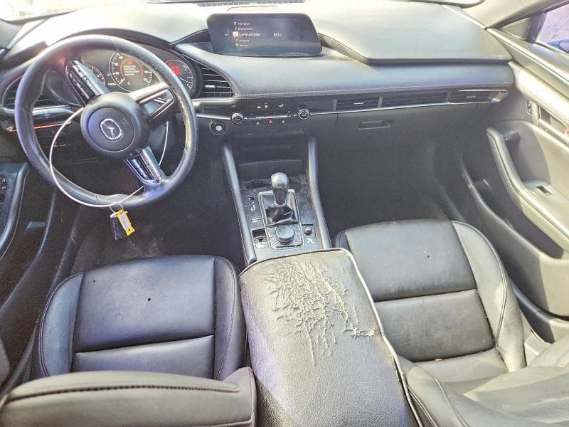 2019 MAZDA 3 8
