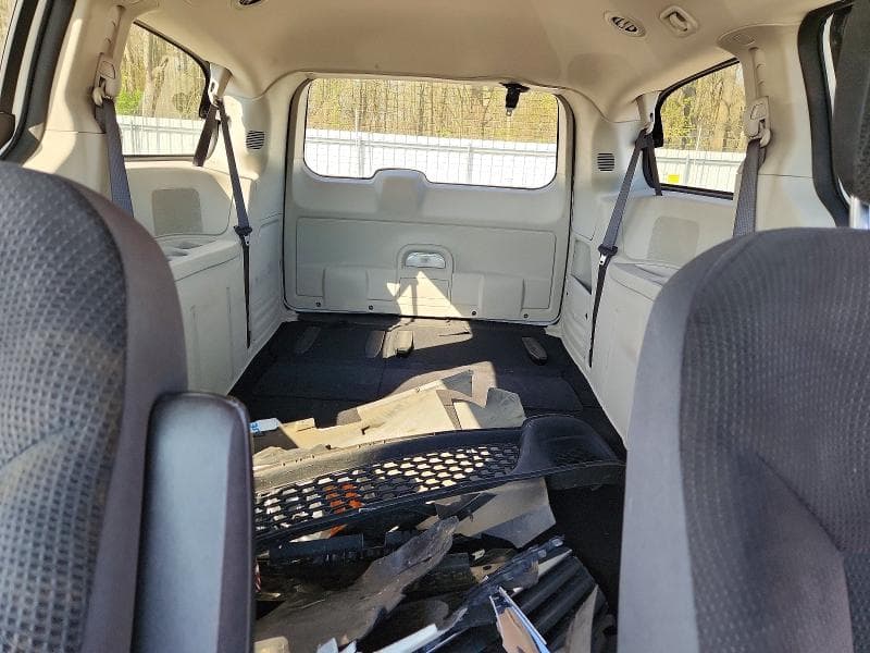 2019 DODGE GRAND CARAVAN SE 10