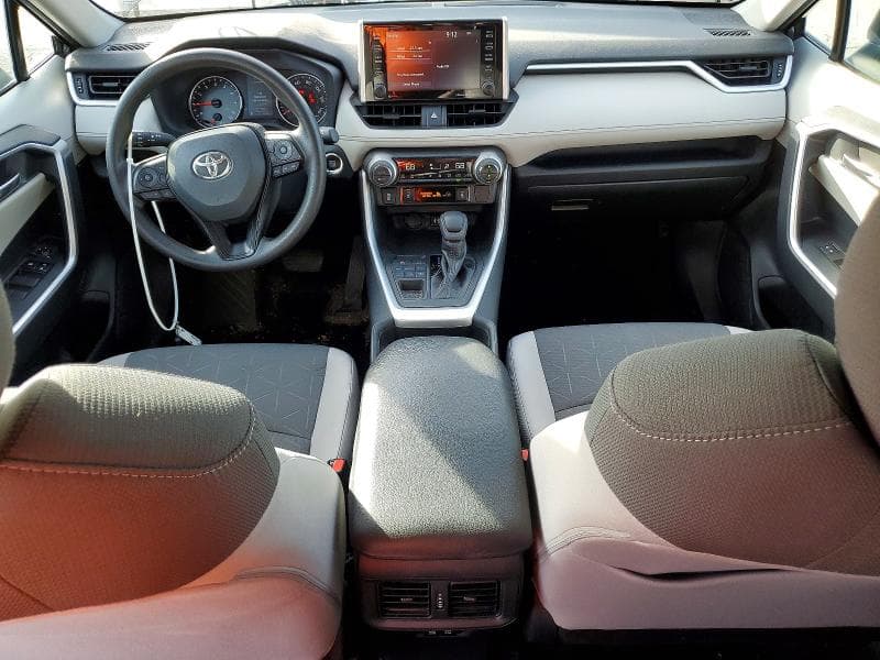 2019 TOYOTA RAV4 XLE XLE 8