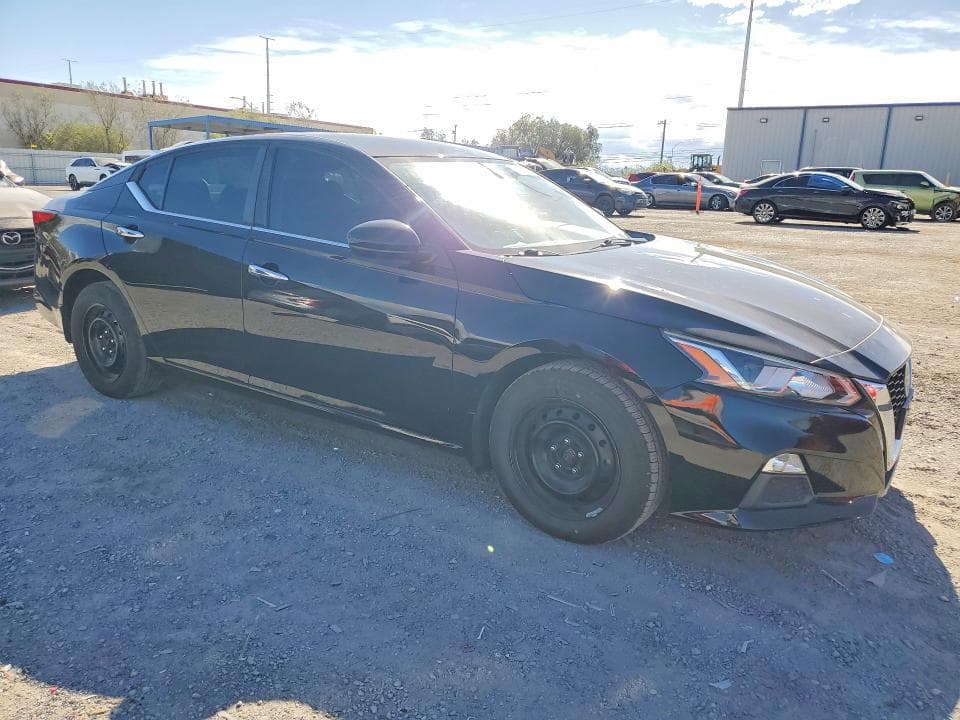 2019 NISSAN ALTIMA S 4