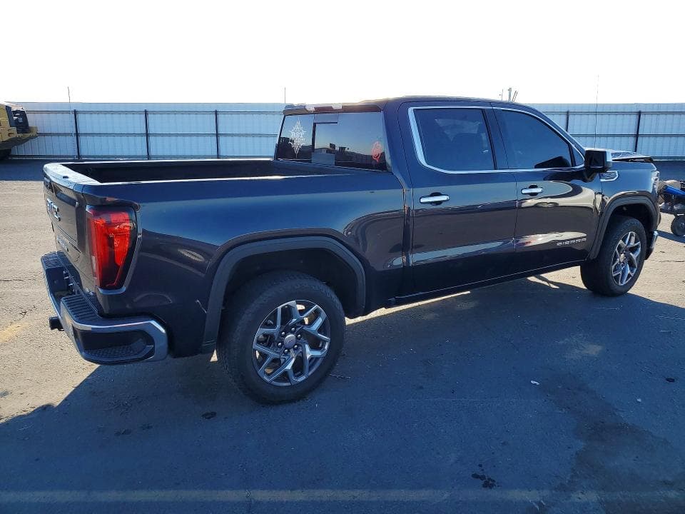 2023 GMC SIERRA K1500 SLT 3
