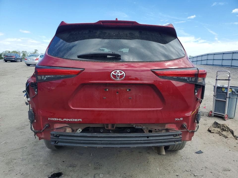 2023 TOYOTA HIGHLANDER XLE 6
