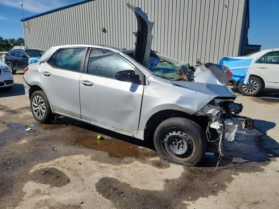 2018 TOYOTA COROLLA LE 4