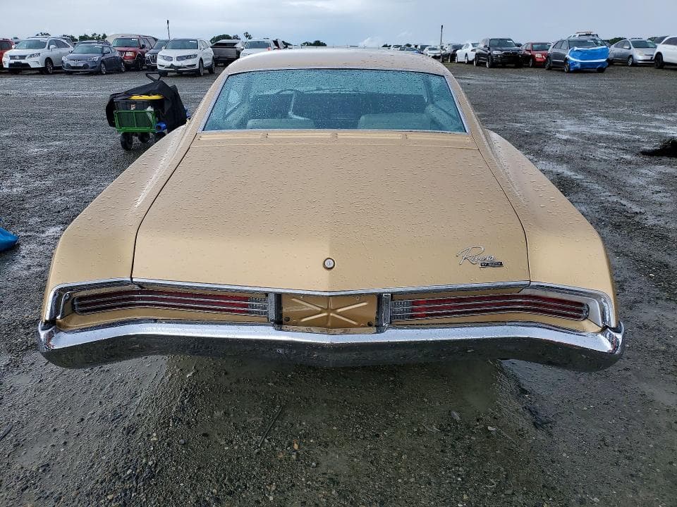 1966 BUICK RIVERA 6