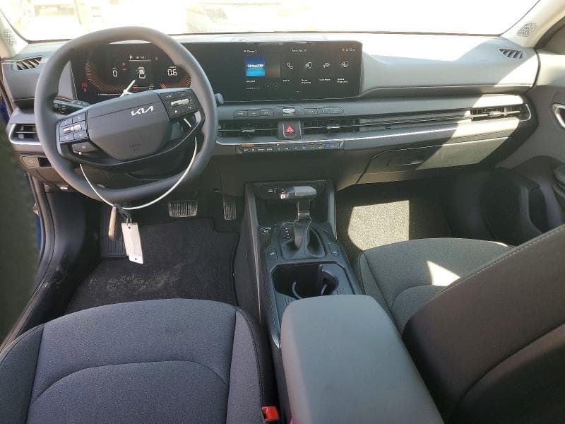 2025 KIA K4 LXS 8