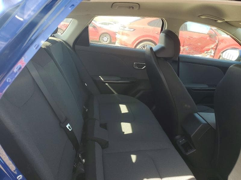 2025 KIA K4 LXS 10