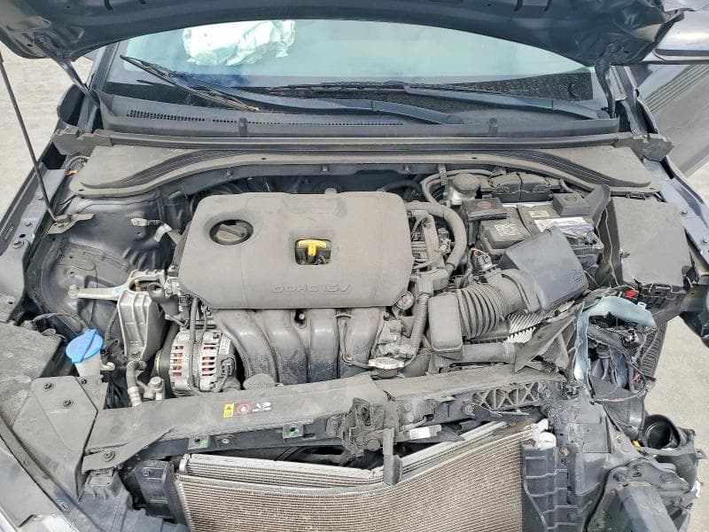 2020 HYUNDAI ELANTRA SE 11