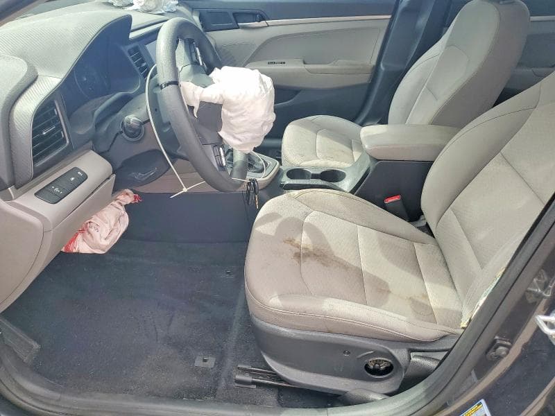 2020 HYUNDAI ELANTRA SE 7
