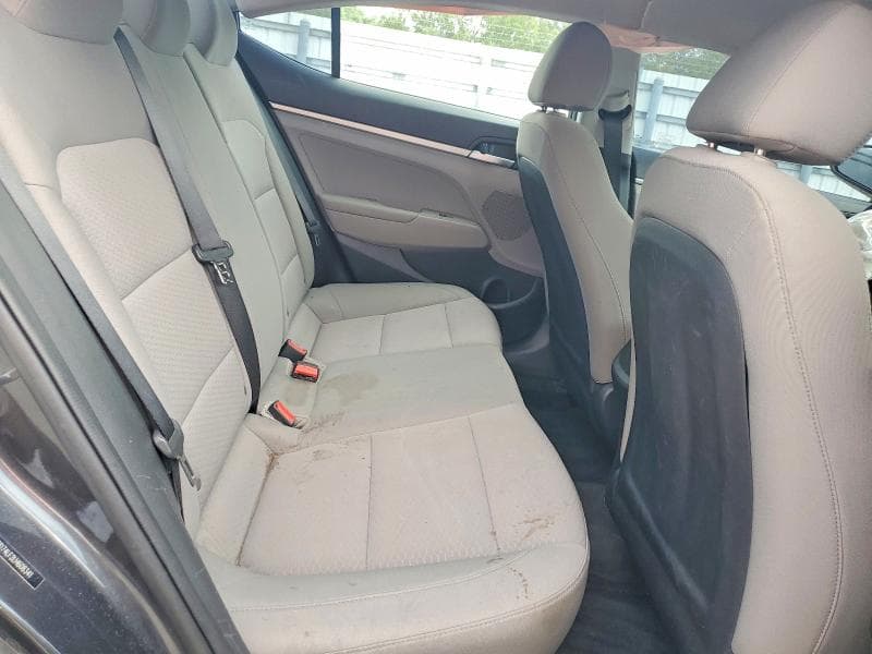 2020 HYUNDAI ELANTRA SE 10