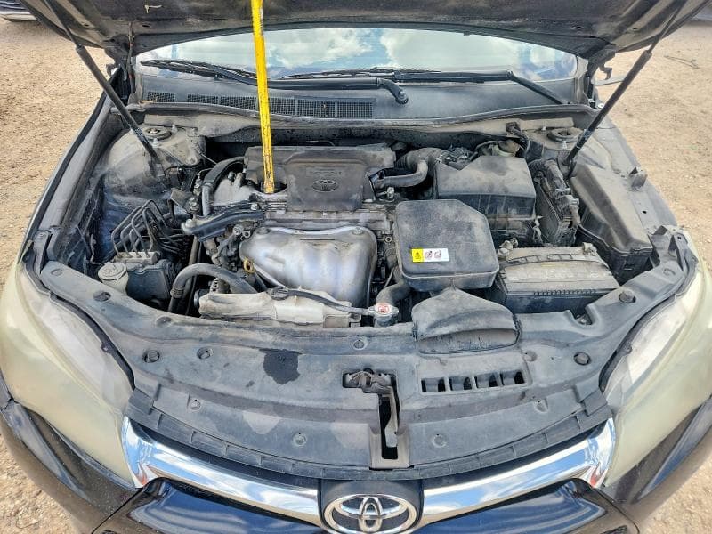 2017 TOYOTA CAMRY SE 11