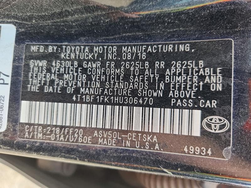 2017 TOYOTA CAMRY SE 12