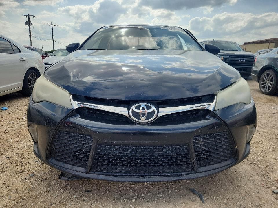 2017 TOYOTA CAMRY SE 5