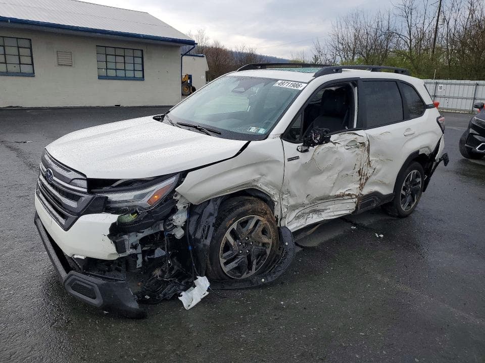 2025 SUBARU FORESTER LIMITED - 1