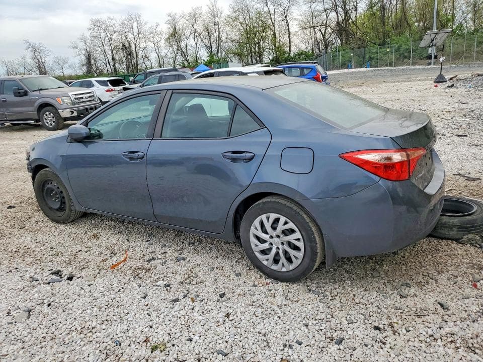 2017 TOYOTA COROLLA LE 2