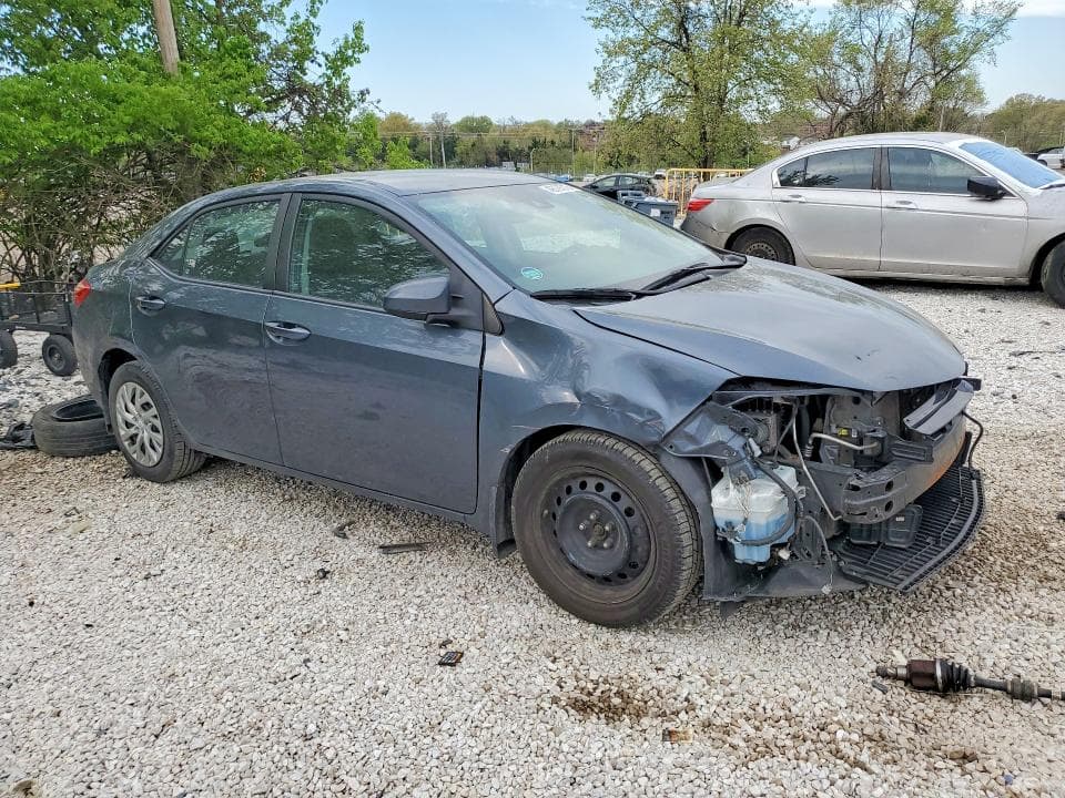 2017 TOYOTA COROLLA LE 4
