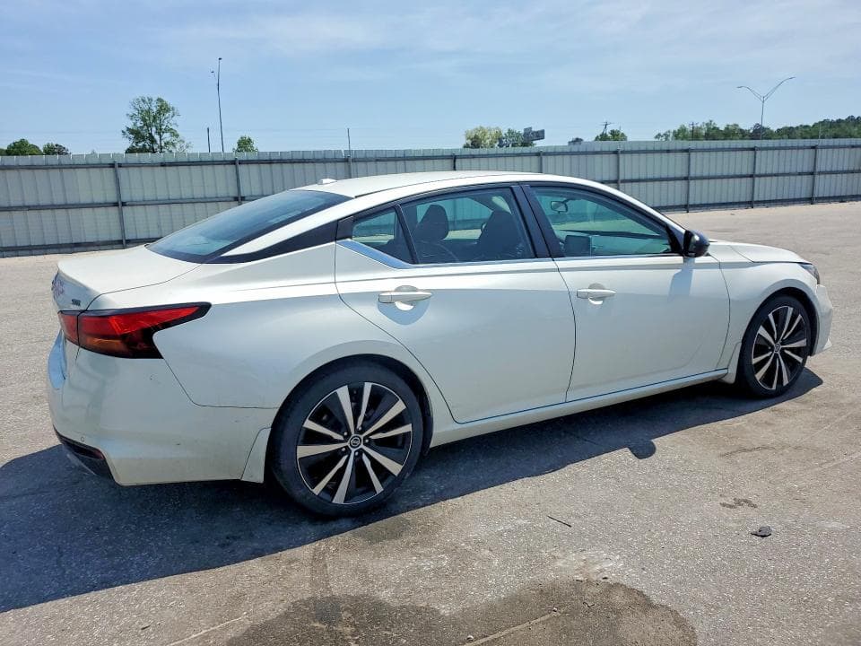 2020 NISSAN ALTIMA SR 3