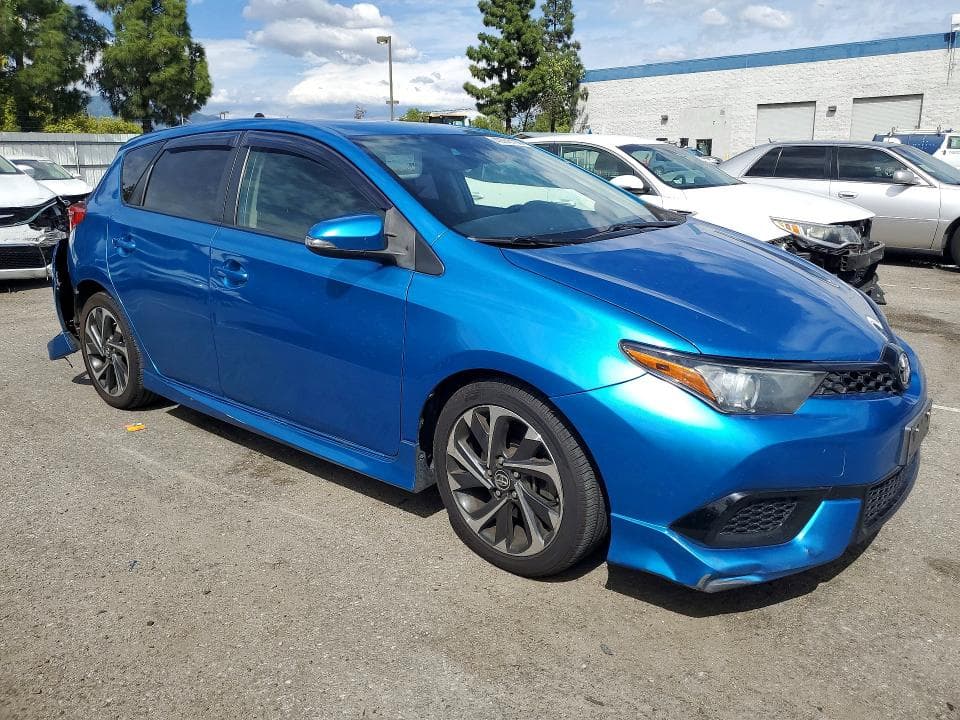 2017 TOYOTA COROLLA IM BASE 4