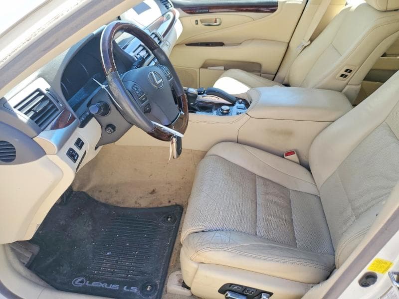2017 LEXUS LS 460 BASE 8