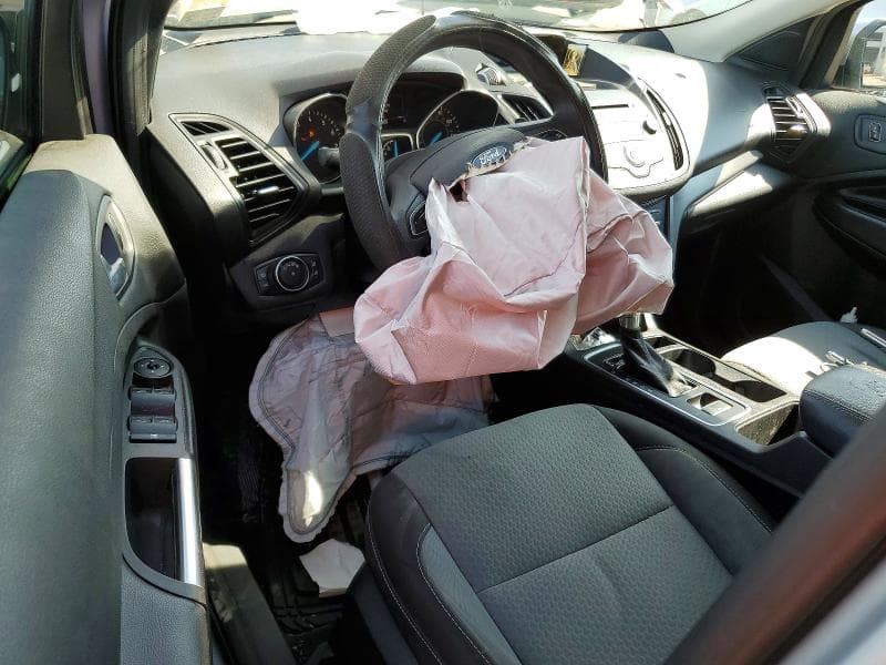 2017 FORD ESCAPE SE 8