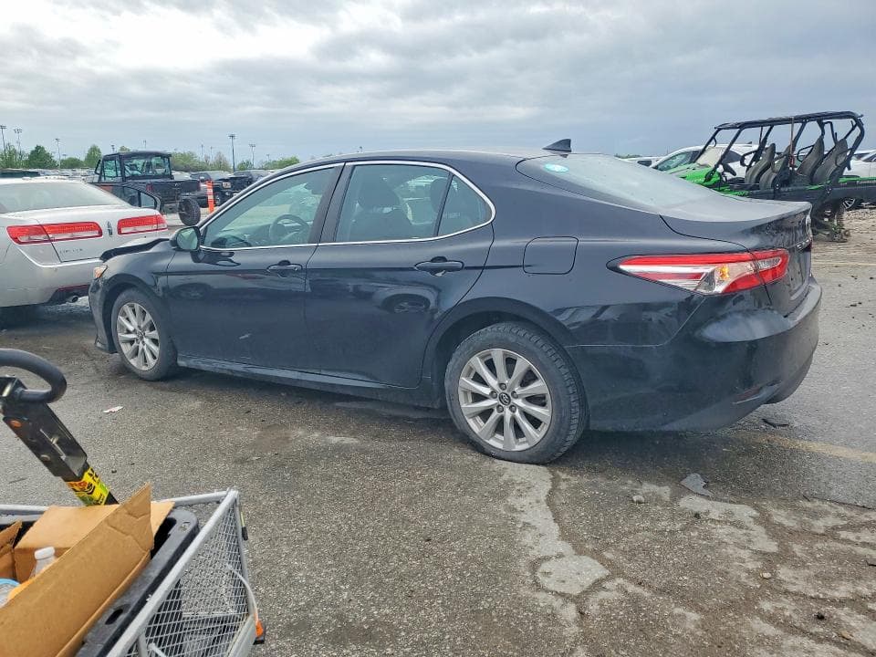 2019 TOYOTA CAMRY LE 2