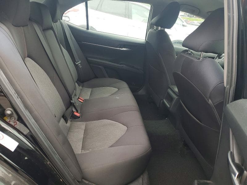 2019 TOYOTA CAMRY LE 10
