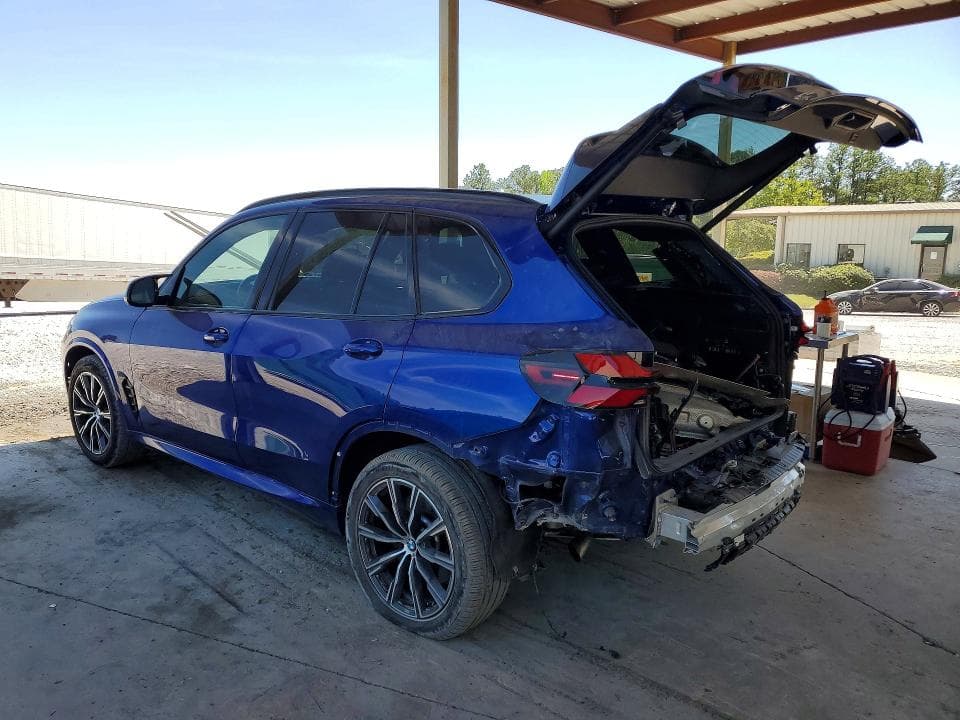2025 BMW X5 M60I 2