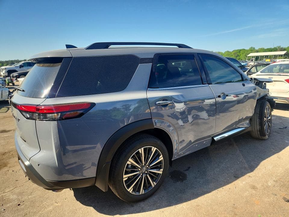 2026 NISSAN PATHFINDER PLATINUM 3