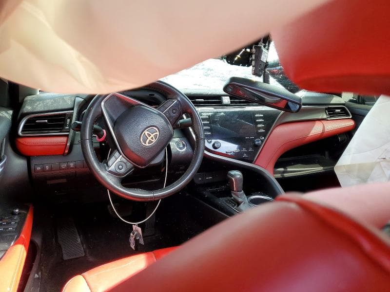 2020 TOYOTA CAMRY XSE 8
