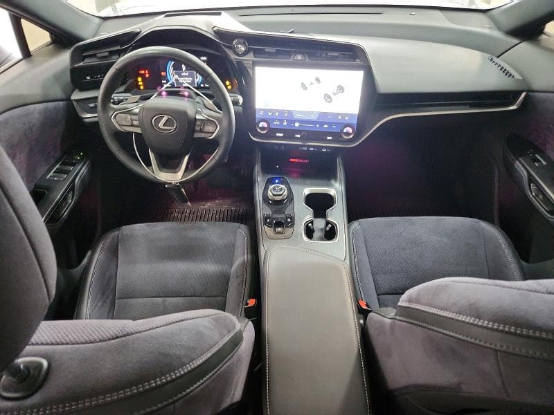 2023 LEXUS RZ 450E 8