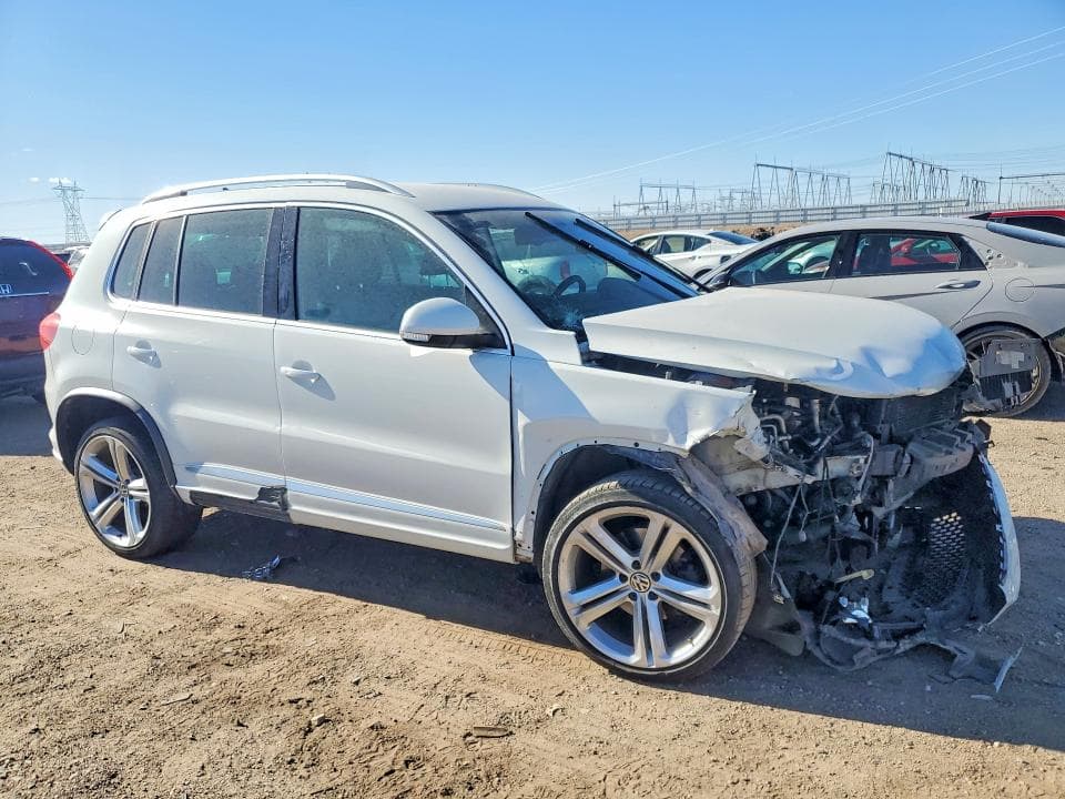 2016 VOLKSWAGEN TIGUAN S S 4