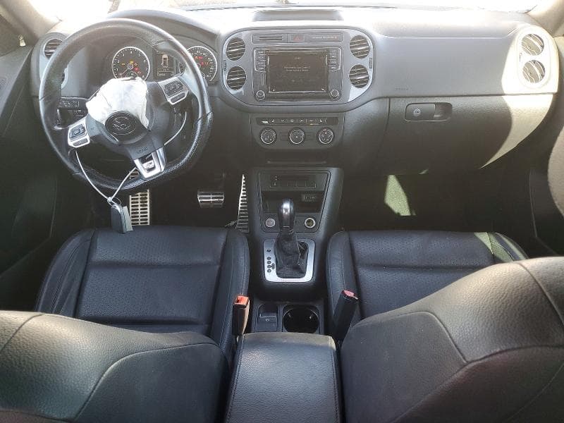 2016 VOLKSWAGEN TIGUAN S S 8