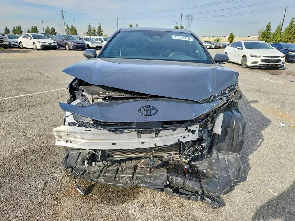 2025 TOYOTA CAMRY SE 5