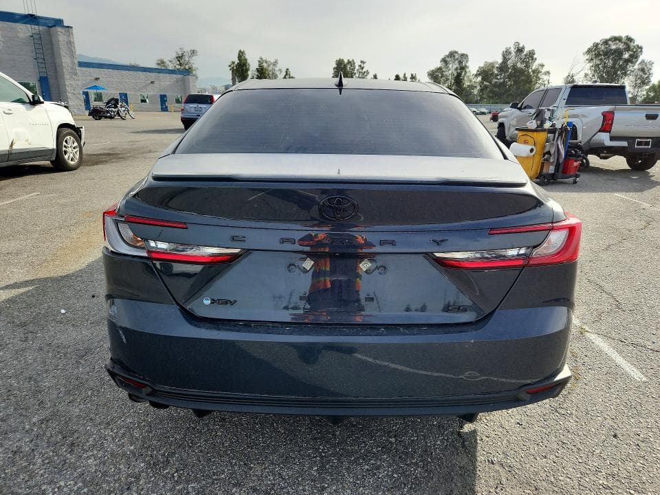 2025 TOYOTA CAMRY SE 6