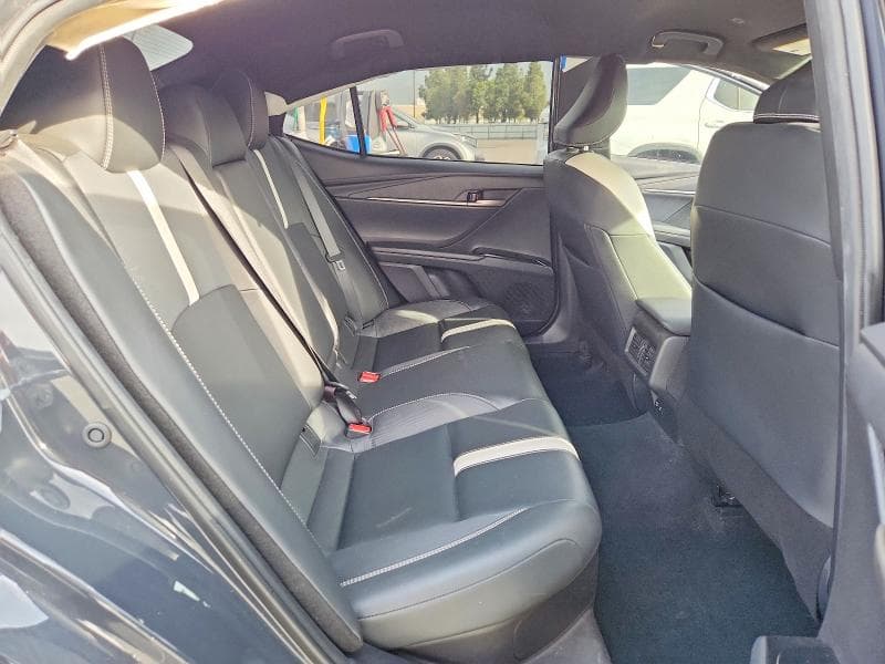 2025 TOYOTA CAMRY SE 10