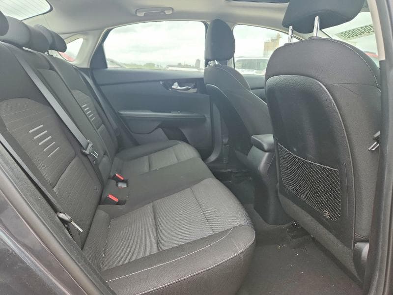 2019 KIA FORTE S S 10