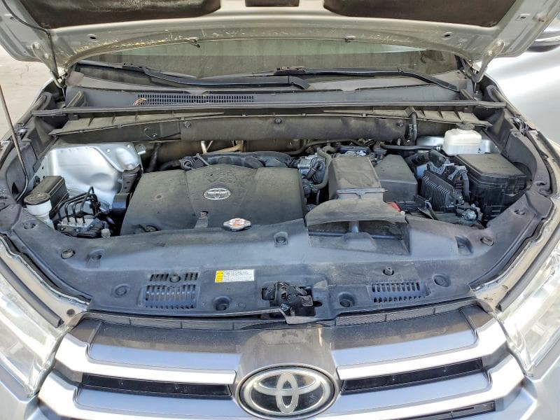 2019 TOYOTA HIGHLANDER LE PLUS LE PLUS 12