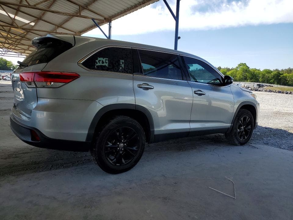 2019 TOYOTA HIGHLANDER LE PLUS LE PLUS 4